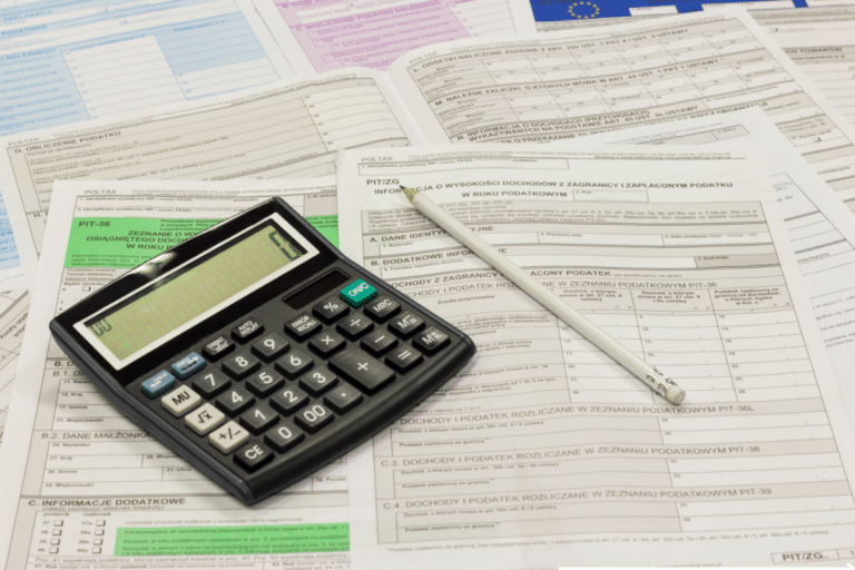 calculator and settlements documents